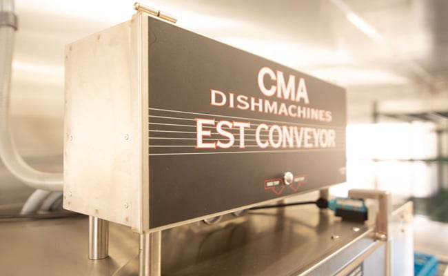 Portable dishwashing kitchen's conveyor signage