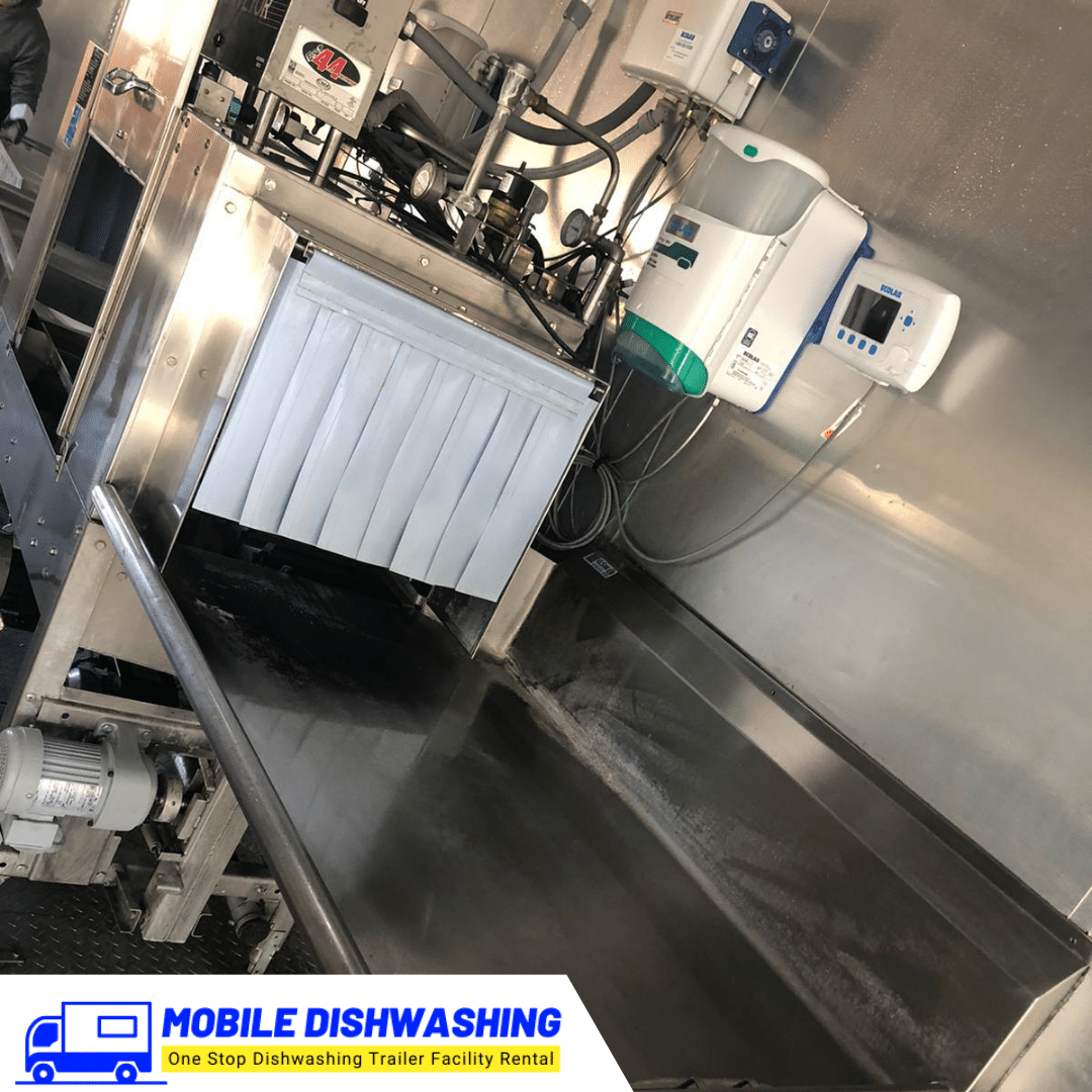 38FT-Low-Temp-Push-Through-Dishwashing-Trailer-04.png